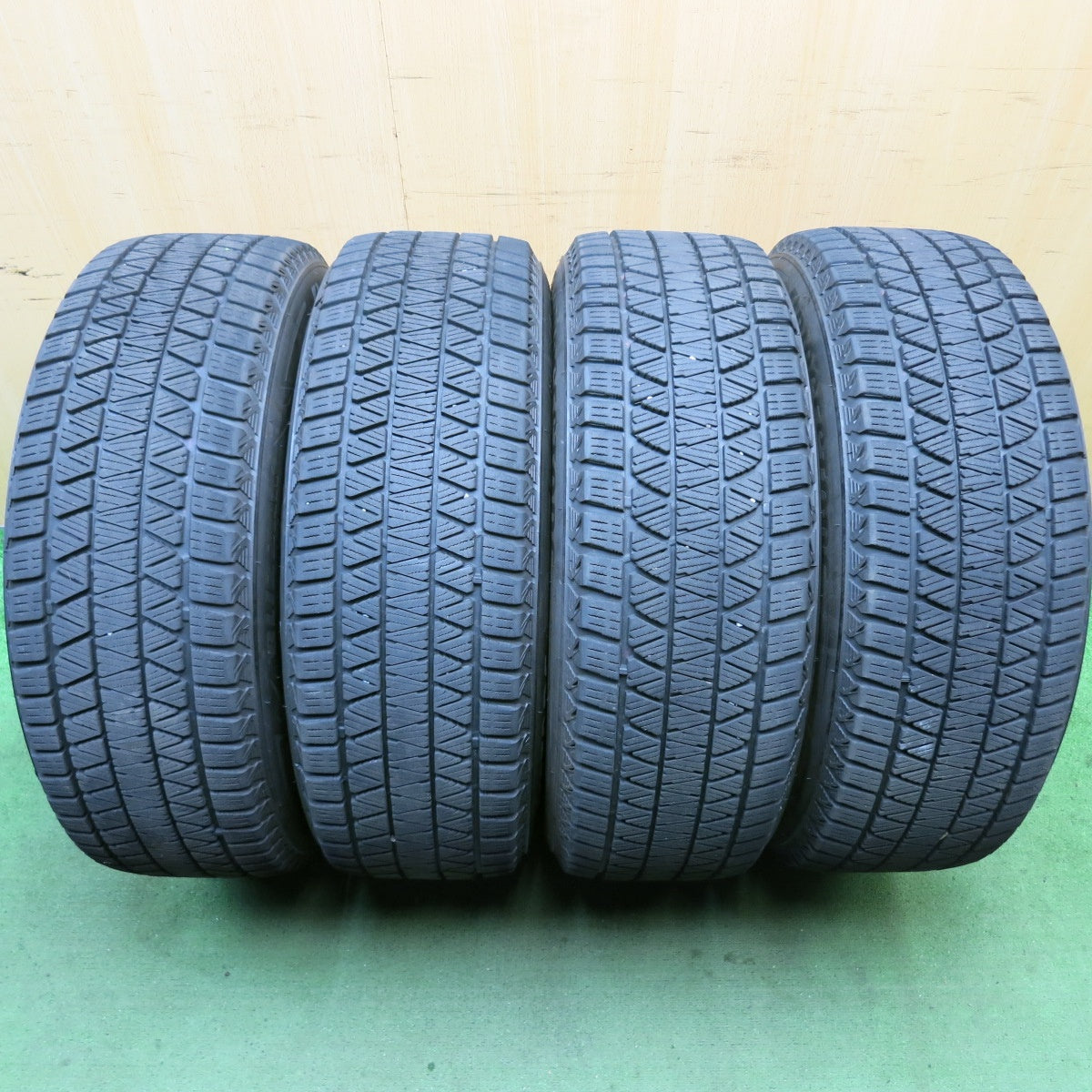 キレイ!21年★スタッドレス 225/65R17 ブリヂストン ブリザック DM-V3 ESTROSA エステローザ 17インチ PCD114.3/5H★5100501HAス