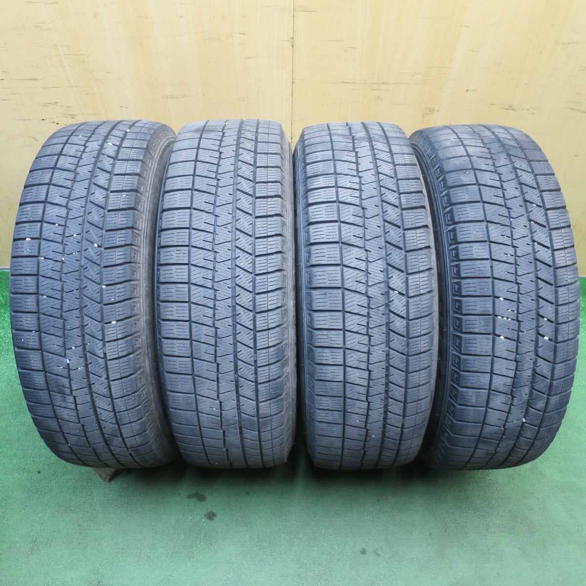 バリ溝!22年!8.5分◎スタッドレス 205/65R16 ダンロップ ウインターマックス 03 STRANGER ストレンジャー 16インチ PCD114.3/5H◎6063001NJノ