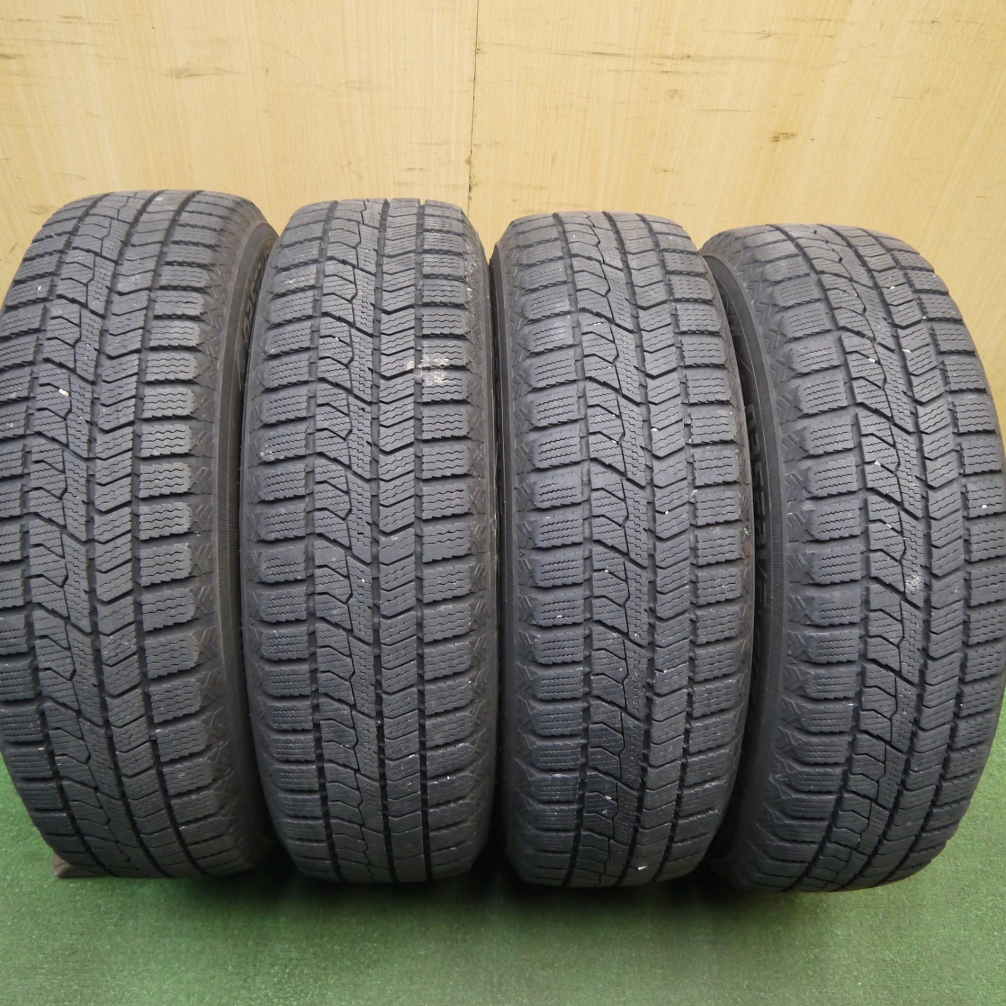 バリ溝!22年!8.5分★スタッドレス 165/70R14 トーヨー オブザーブ GIZ2 SPORT ABELIA スポルト アベリア 14インチ PCD100/4H★6022006Hス