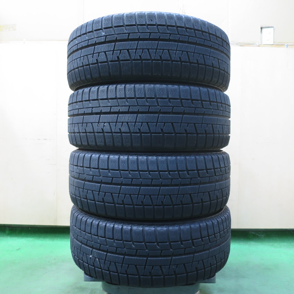 バリ溝!9.5分★インプレッサ 等 LEONIS VX 215/50R17 スタッドレス ヨコハマ アイスガード iG50 レオニス 17インチ PCD100/5H★5100906イス
