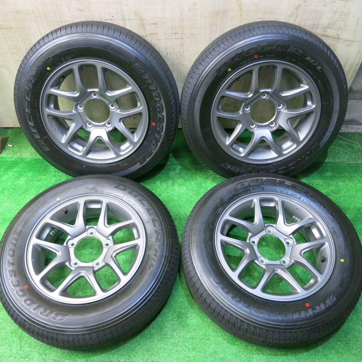 新車外し!25年★スズキ JB64 ジムニー 純正 175/80R16 ブリヂストン デューラー H/L 852 16インチ PCD139.7/5H★5050203HAノ