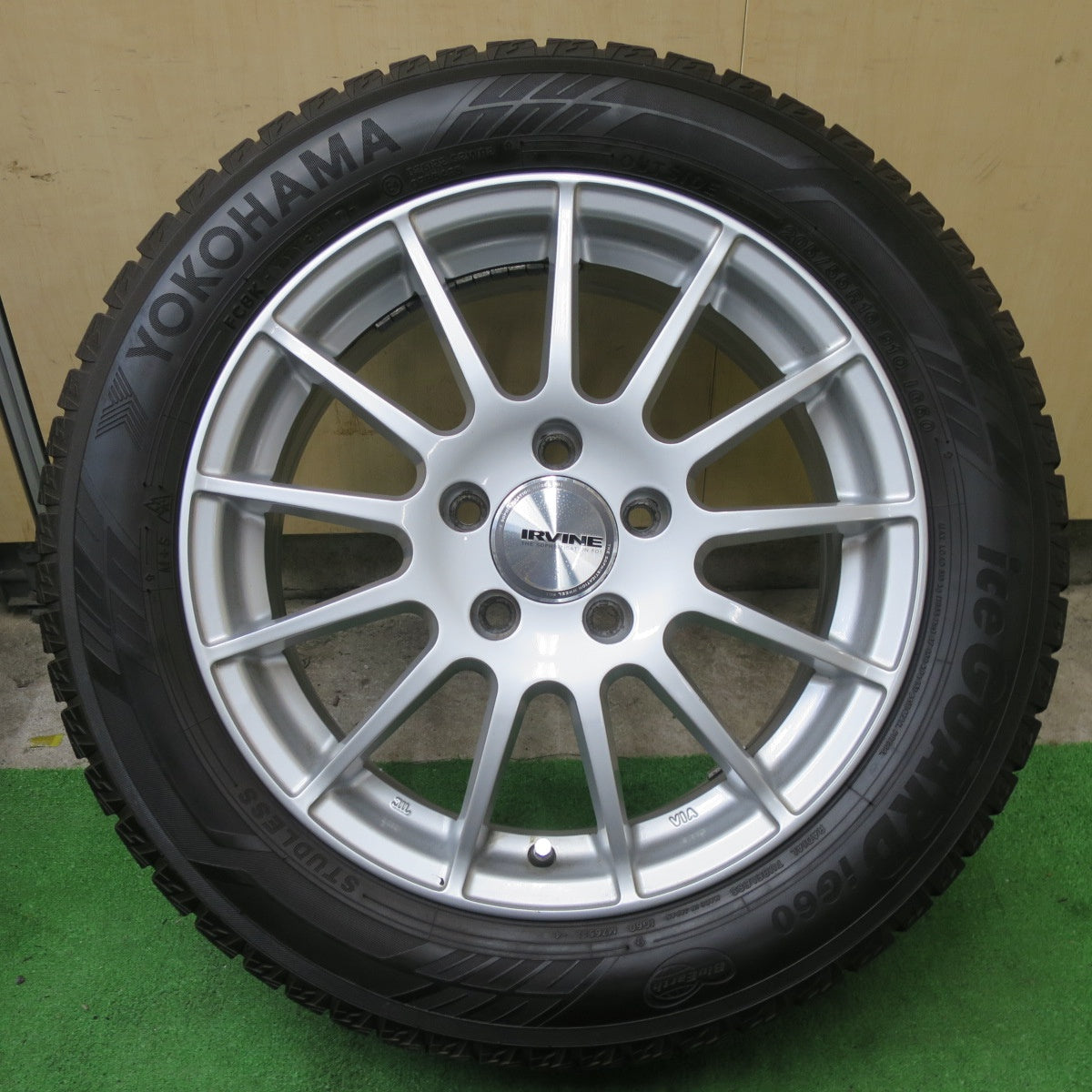 バリ溝!キレイ!8.5分★ベンツ 等 IRVINE F01 205/55R16 スタッドレス ヨコハマ アイスガード iG60 16インチ アーヴィン PCD112/5H★5061302TTス