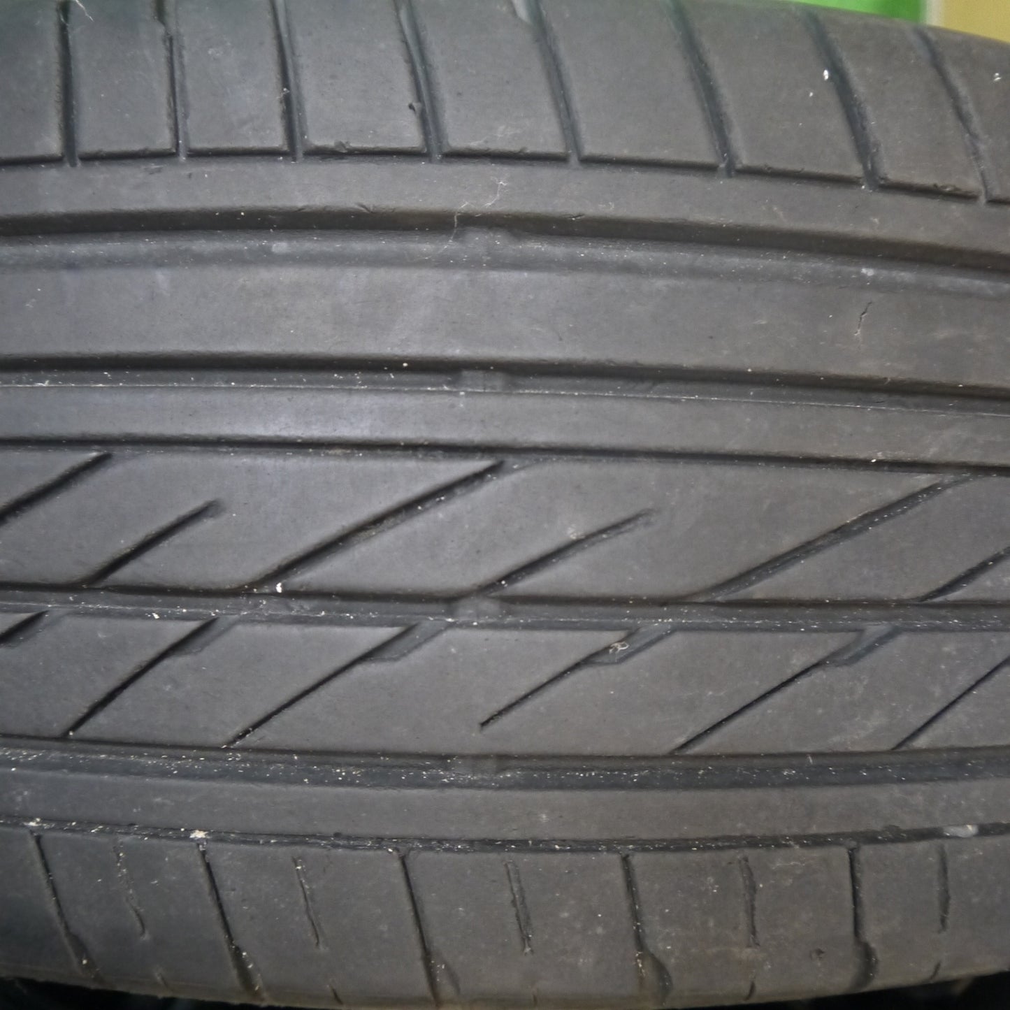 バリ溝!9分★BATTLESHIP 632 LOXARNY 215/60R17 109/107R グッドイヤー EAGLE #1 ホワイトレター ロクサーニ バトルシップ PCD139.7/6H★5092406Hノ