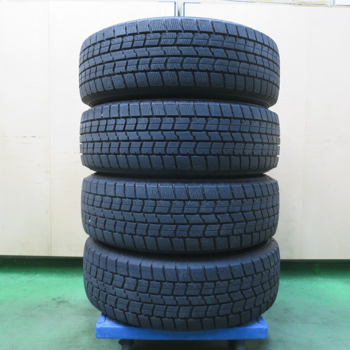 バリ溝!23年!キレイ!9.5分★スタッドレス 195/65R16 グッドイヤー アイスナビ7 EuroSpeed MANARAY SPORT ユーロスピード 16インチ PCD100/4H★6020603イス