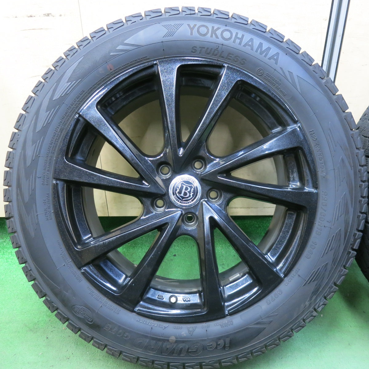 バリ溝!24年!9.5分★スタッドレス 225/60R18 ヨコハマ アイスガード G075 BRANDLE-LINE ブランドルライン 18インチ PCD114.3/5H★5082302SKス