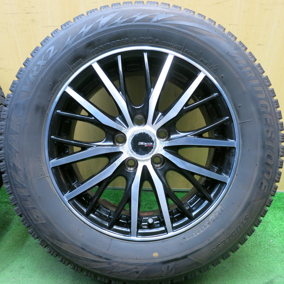 バリ溝!22年!9.5分★プリウス 等 195/65R15 スタッドレス ブリヂストン ブリザック VRX2 Galeria GM01 ガレリア 15インチ PCD100/5H★5090402HAス