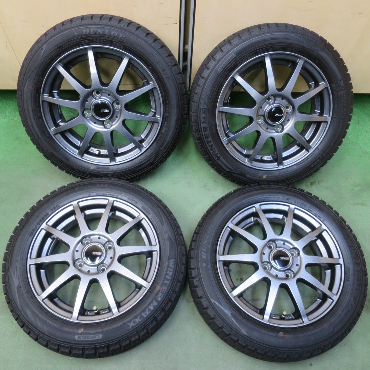 バリ溝!25年!キレイ!9.5分以上◎スタッドレス 155/65R14 ダンロップ ウインターマックス WM02 Ti WHEELS 社外 アルミ 14インチ PCD100/4H◎6101701イス