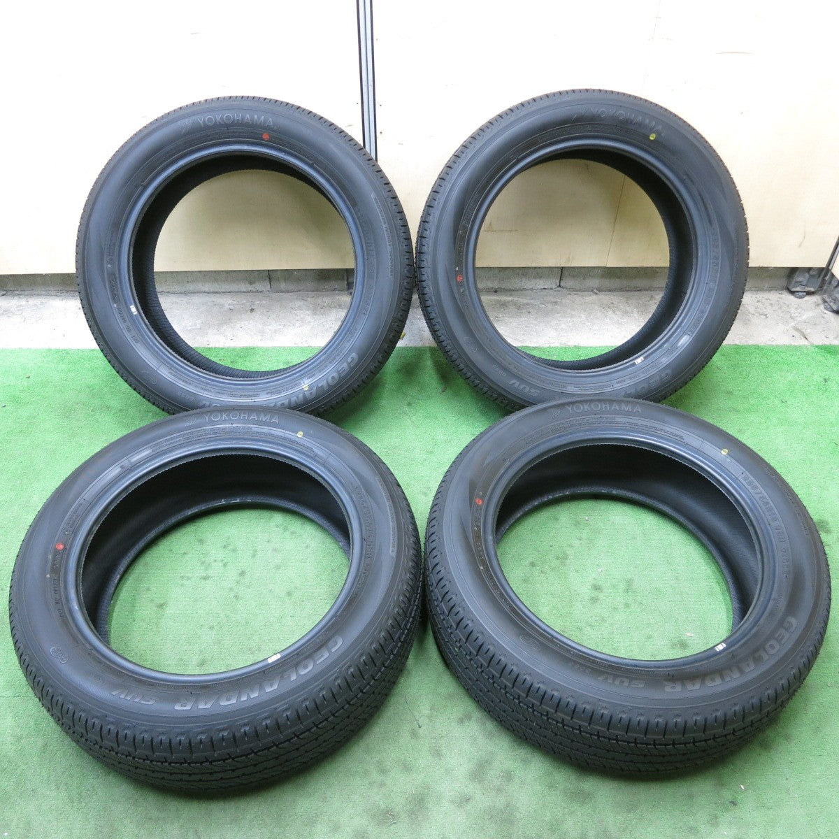 新車外し!25年★225/55R18 ヨコハマ ジオランダー SUV G055 G055E タイヤ 18インチ デリカ D:5 シャモニー フォレスター エルグランド 等★5083003ナノタ