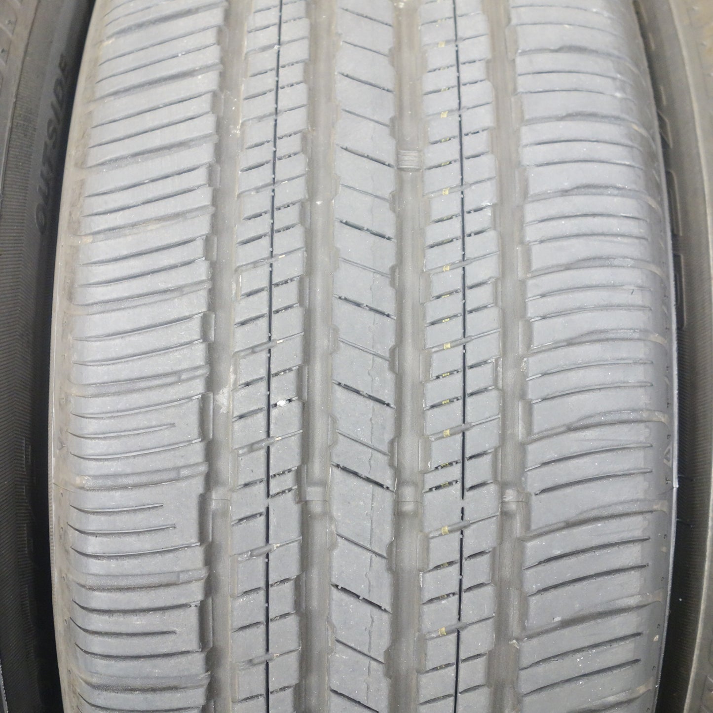 バリ溝!23年!8.5分★225/55R18 ファルケン ZIEX ZE001A A/S タイヤ 18インチ フォレスター クロストレック ZR-V デリカ D:5 等★6011904KTノタ
