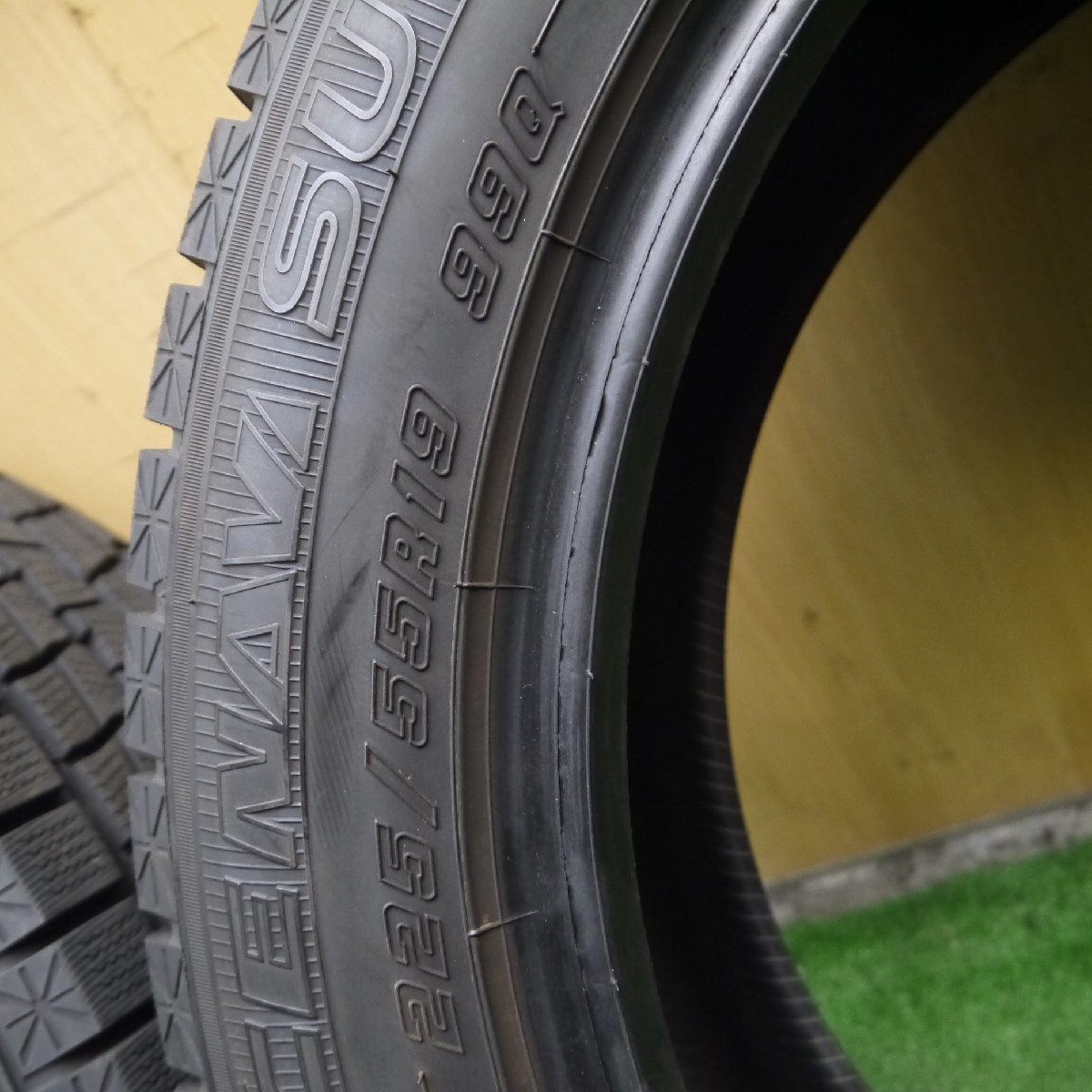 超バリ溝 21年 9.5分以上★スタッドレス 225/55R19 グッドイヤー アイスナビSUV タイヤ 19インチ ハリアー CX-8等★4011014Hスタ