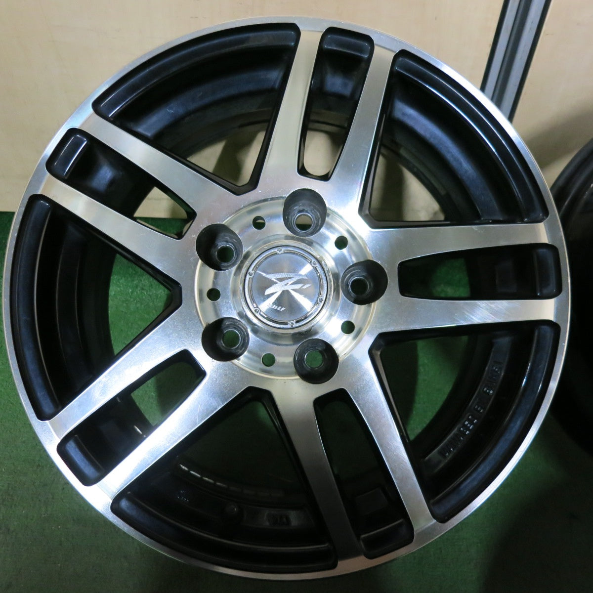4本価格★ZOLF ゾルフ 15インチ ホイール 15×6J PCD114.3/5H★5051307SYホ