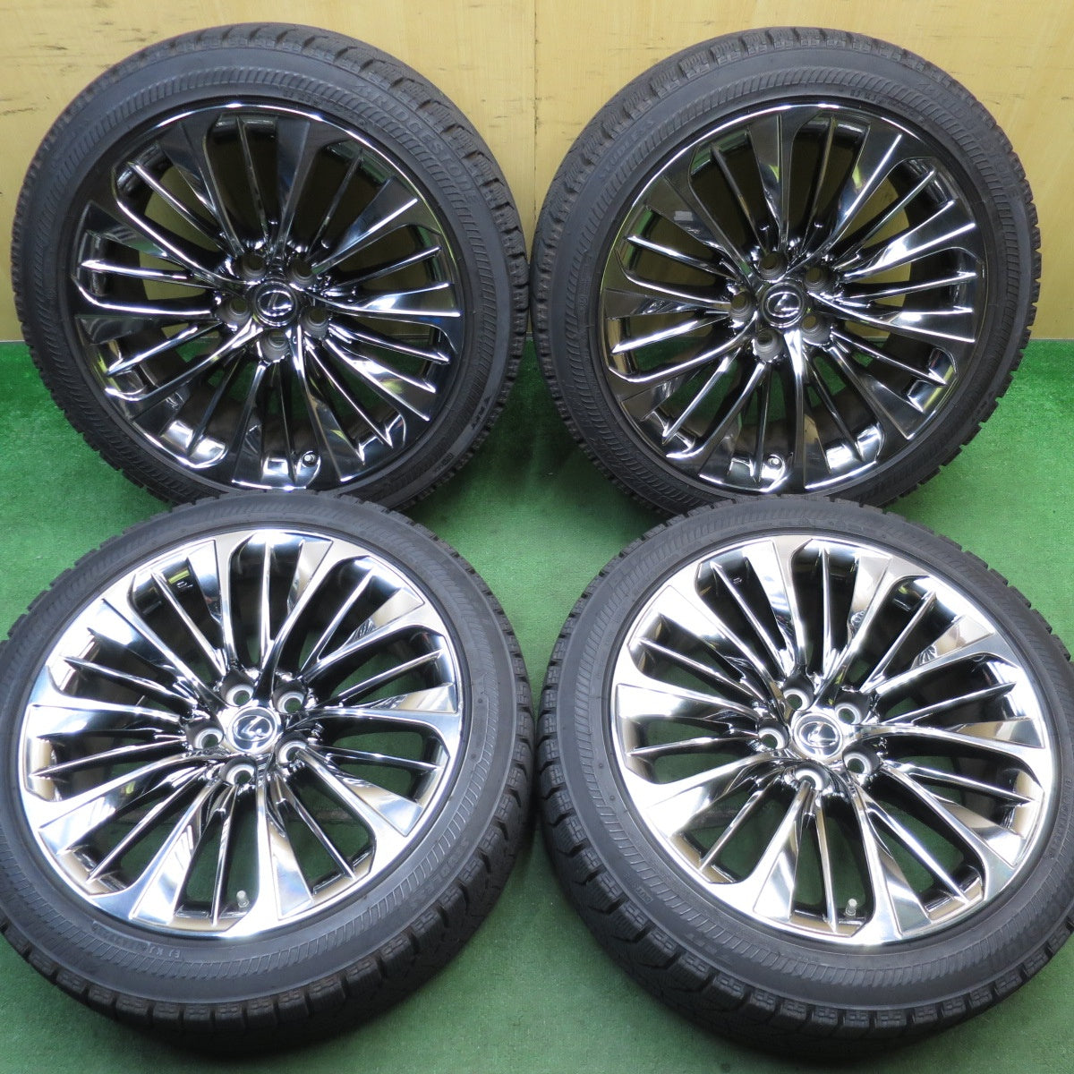 バリ溝!21年!キレイ!9.5分★レクサス LS 500 h 純正 OP 245/45R20 スタッドレス ブリヂストン ブリザック RFT 20インチ PCD120/5H★5062001NJス