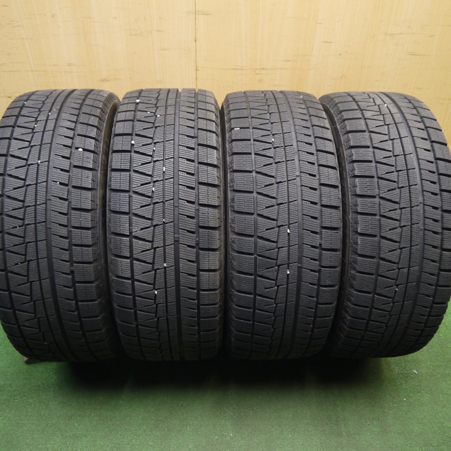 バリ溝!22年!ほぼ10分★BMW 等 MAK FABRIK 225/55R17 スタッドレス ブリヂストン ブリザック RFT 17インチ ファブリック PCD112/5H★6021708Hス
