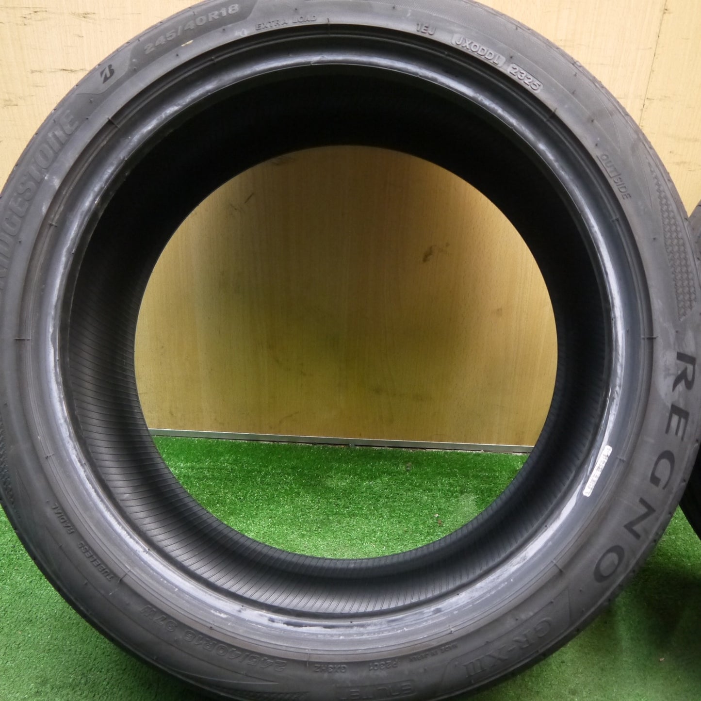ほぼ新車外し!25年★225/45R18 245/40R18 ブリヂストン レグノ GR-X3 タイヤ 18インチ ベンツ BMW 等★5082901Hノタ