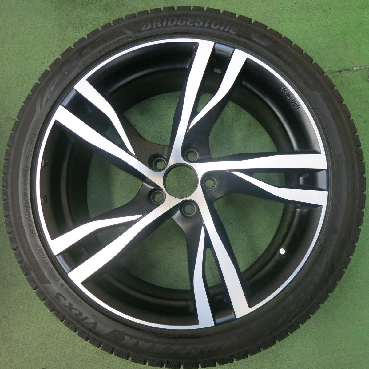 キレイ!21年★ボルボ 等 MAK STOCKHOLM 245/40R19 スタッドレス ブリヂストン ブリザック VRX3 ストックホルム 19インチ PCD108/5H★5100402SKス