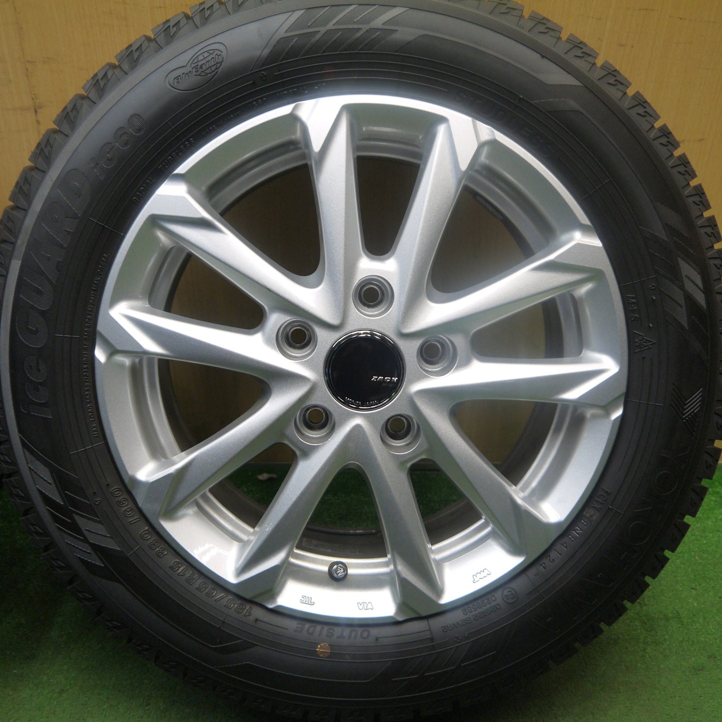 ほぼ未使用!24年!キレイ★スタッドレス 185/65R15 ヨコハマ アイスガード iG60 ZACK JP-325 MONZA ザック 15インチ PCD114.3/5H★5092204Hス