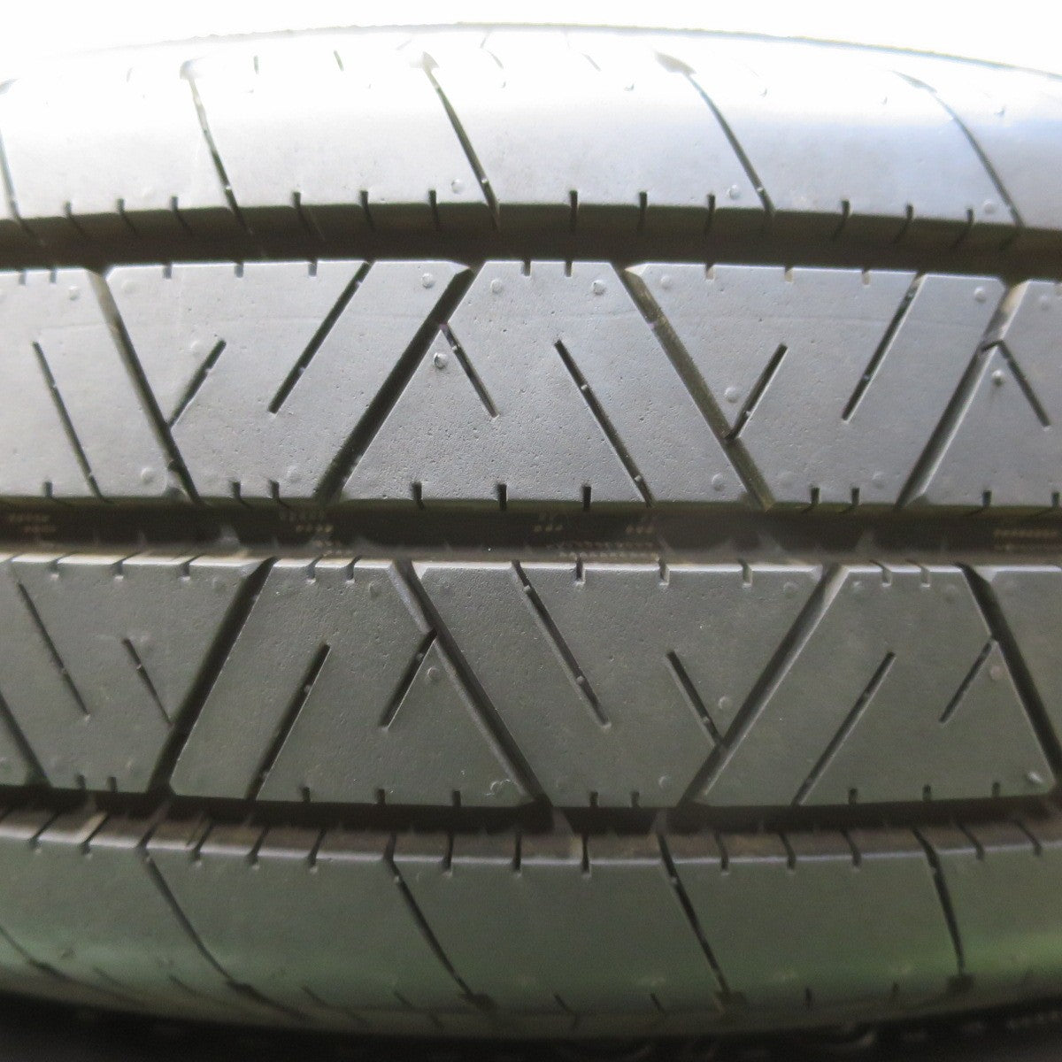 ほぼ未使用!25年★トラック タイヤ 175/80R14 99/98N ヨコハマ RY118 14インチ★5102002イノタ