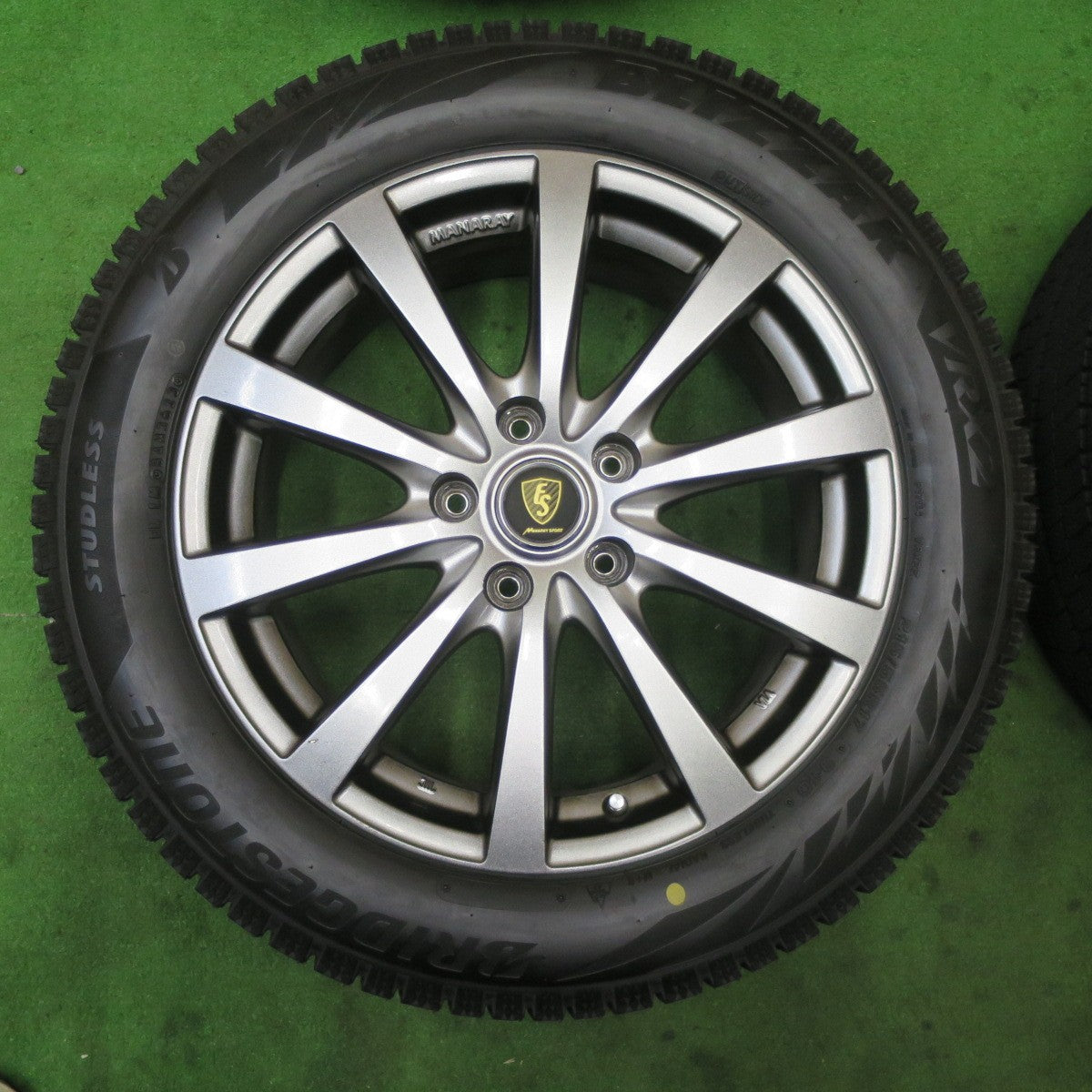 バリ溝!23年!ほぼ10分★スタッドレス 215/55R17 ブリヂストン ブリザック VRX2 MANARAY SPORT マナレイ スポーツ 17インチ PCD114.3/5H★5070104TTス