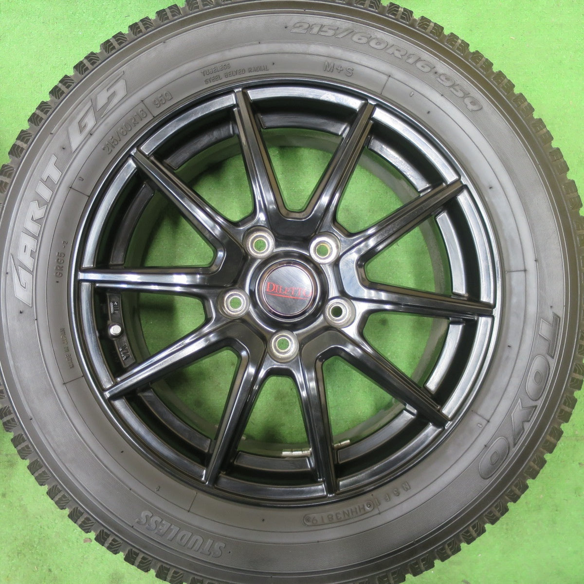 バリ溝!キレイ!9.5分★スタッドレス 215/60R16 トーヨー ガリット G5 DILETTO ディレット 16インチ PCD114.3/5H★5052802TTス