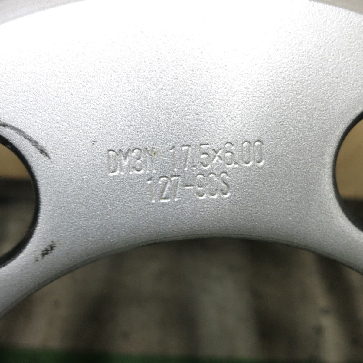 キレイ!6本★トラック TOPY スチール ホイール DM3N 17.5×6.00 127-9CS 17.5インチ トピー PCD222.25/6H★5101102ナホ