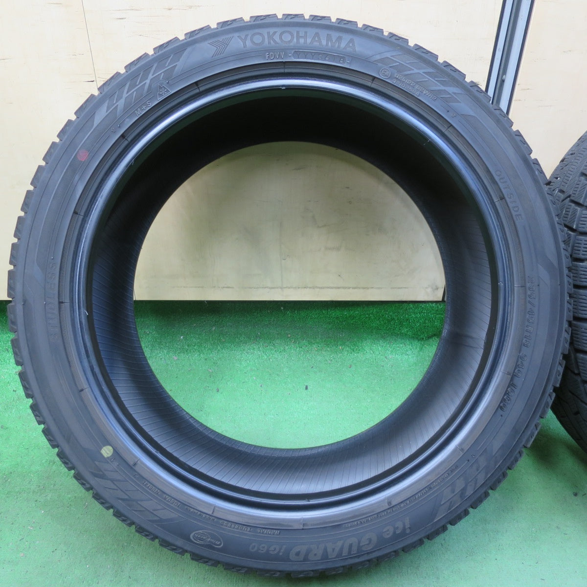 バリ溝!9.5分★スタッドレス 235/45R18 ヨコハマ アイスガード iG60 タイヤ 18インチ レクサス ES カムリ アコード 等★5042309イスタ