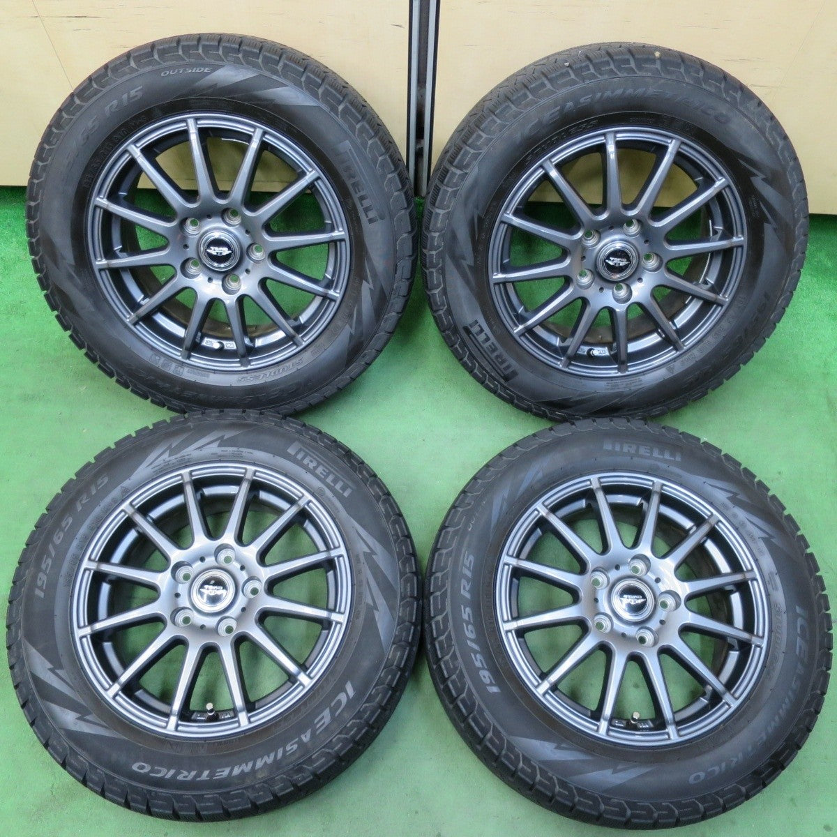 キレイ★スタッドレス 195/65R15 ピレリ アイスアシンメトリコ TEAD テッド 15インチ PCD114.3/5H★5022607イス