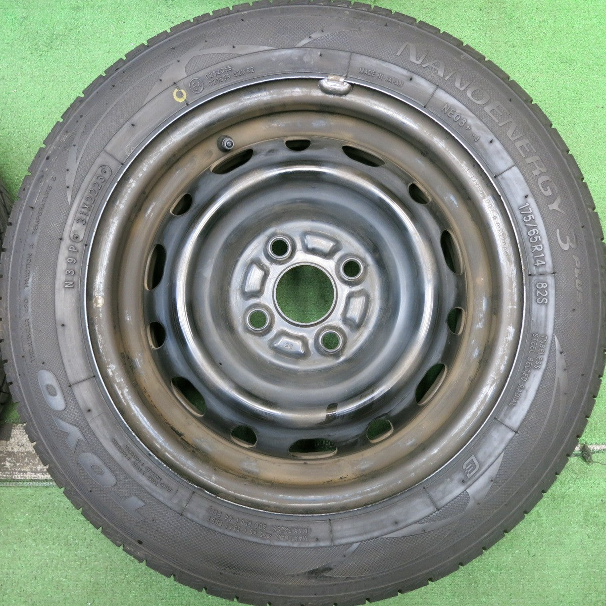 バリ溝!23年!9.5分★マツダ デミオ 純正 スチール 175/65R14 トーヨー ナノエナジー3 プラス 14インチ PCD100/4H★5062813HAノ