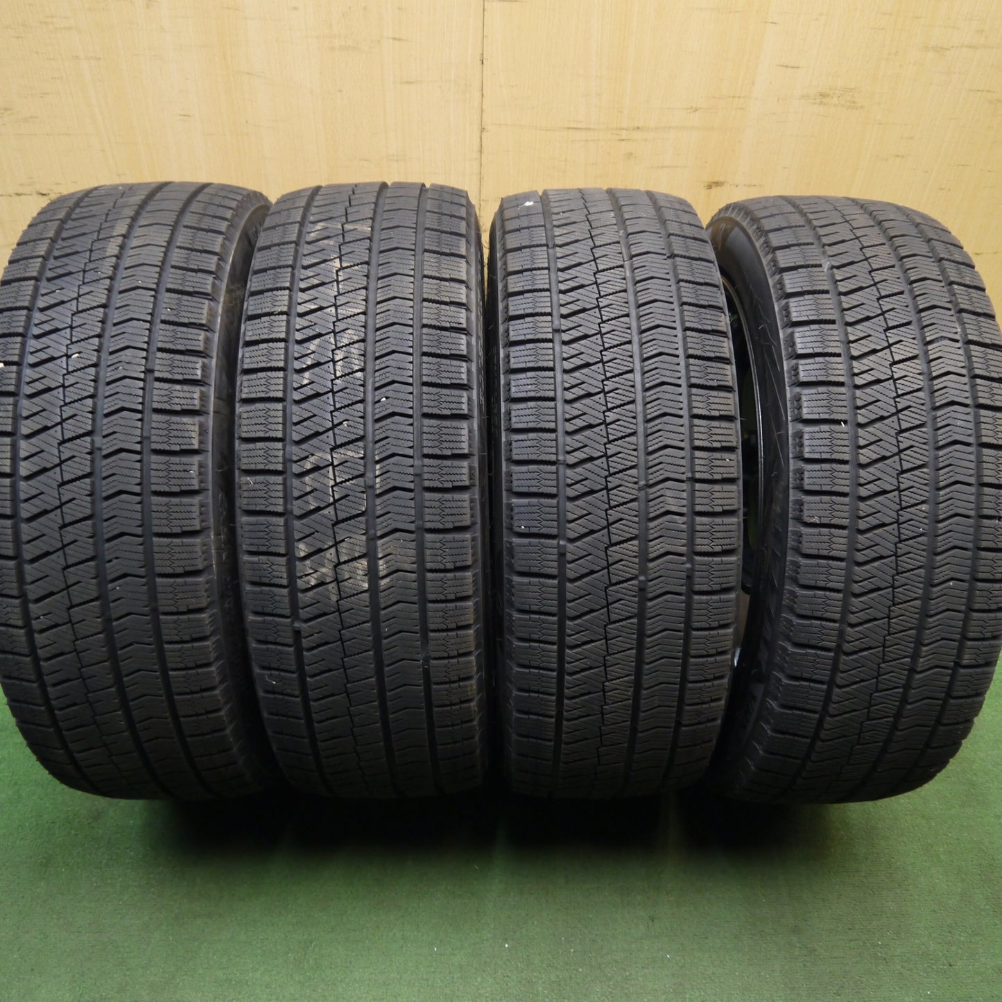 バリ溝!キレイ!9.5分★スタッドレス 225/45R18 ブリヂストン ブリザック VRX2 SCHNEIDER MiD シュナイダー 18インチ PCD114.3/5H★5100106Hス