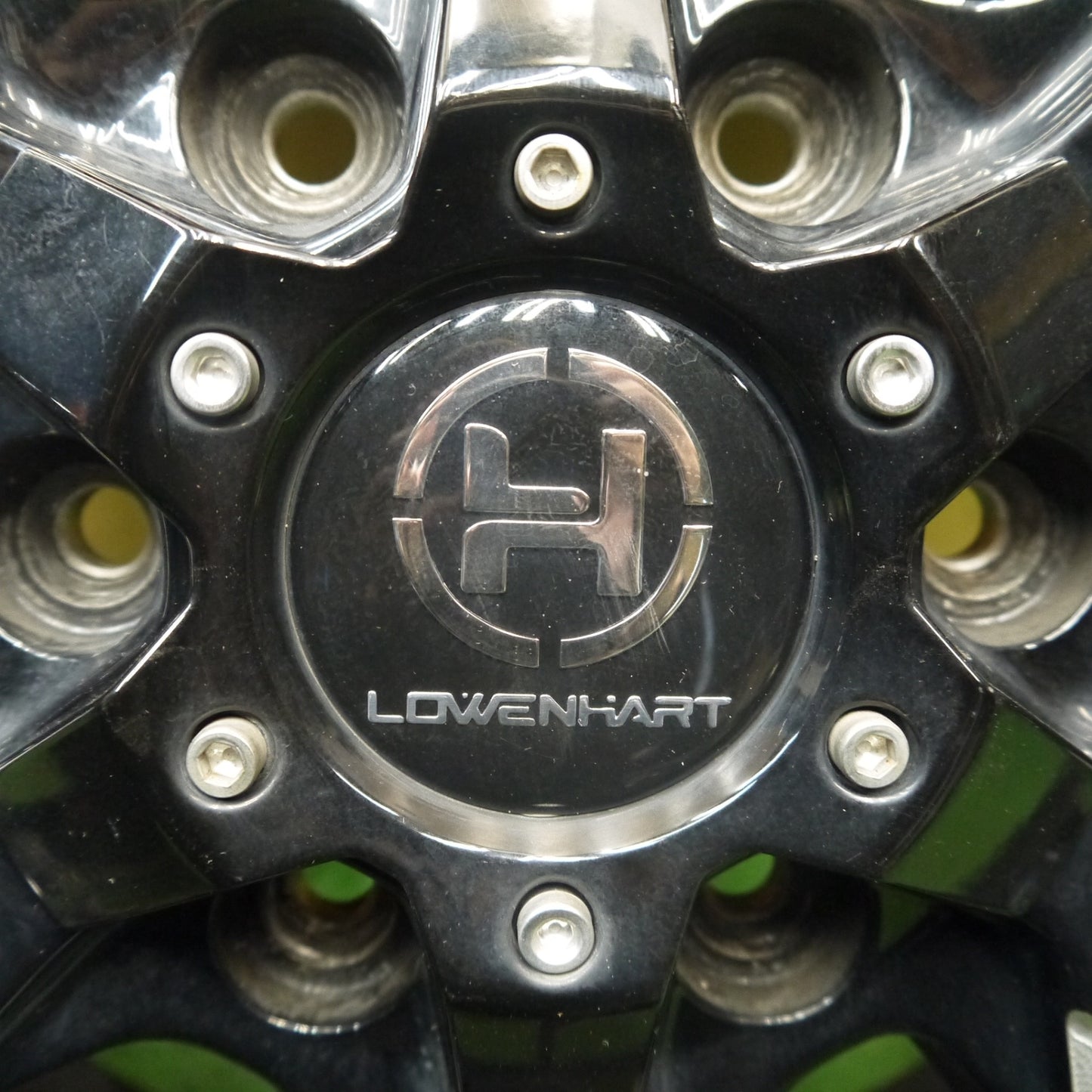 バリ溝!21年!キレイ!9.5分★Lowenhart GXL206 215/60R17C 109/107R 8PR トーヨー H20 ホワイトレター レーベンハート 17インチ PCD139.7/6H★5061104Hノ