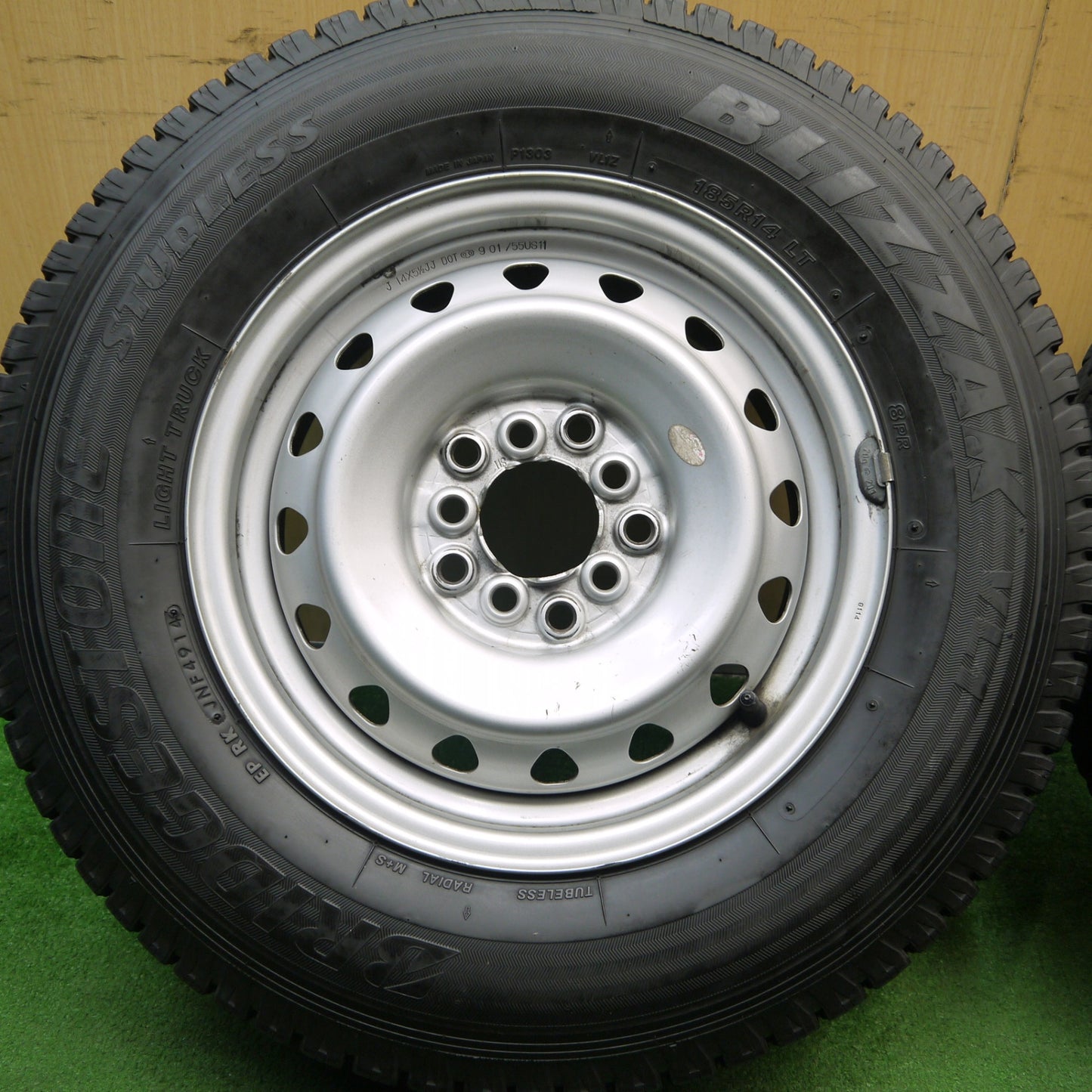 バリ溝!9.5分★スタッドレス 185R14 6PR 8PR ブリヂストン ブリザック VL1 スチール ホイール 14インチ PCD100 114.3/5H マルチ★5051306Hス