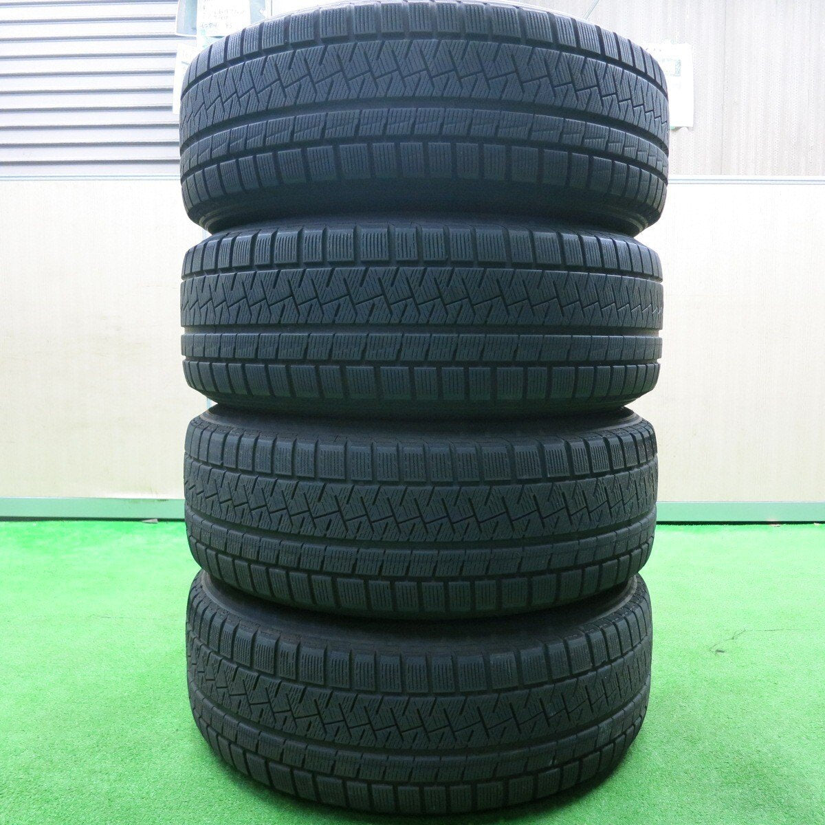 キレイ★ベンツ X253 GLCクラス 純正 235/60R18 スタッドレス ピレリ アイスアシンメトリコ 18インチ PCD112/5H★4111606HAス