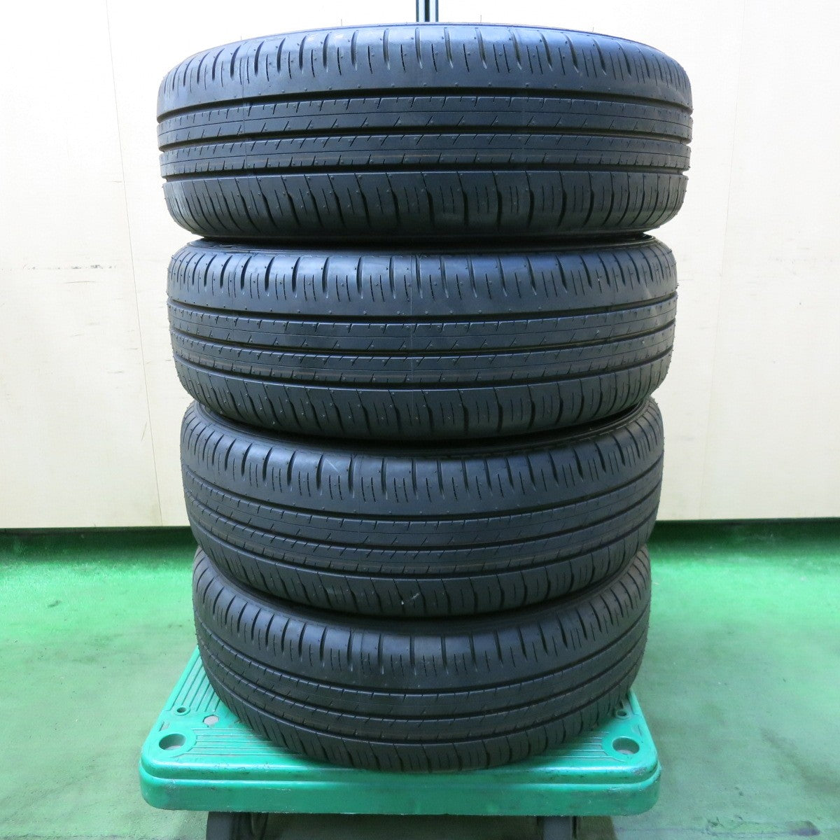 新車外し!23年★トヨタ カローラ フィールダー アクシオ 等 純正 スチール 185/60R15 ダンロップ エナセーブ EC300+ 15インチ PCD100/4H★5091105SKノ