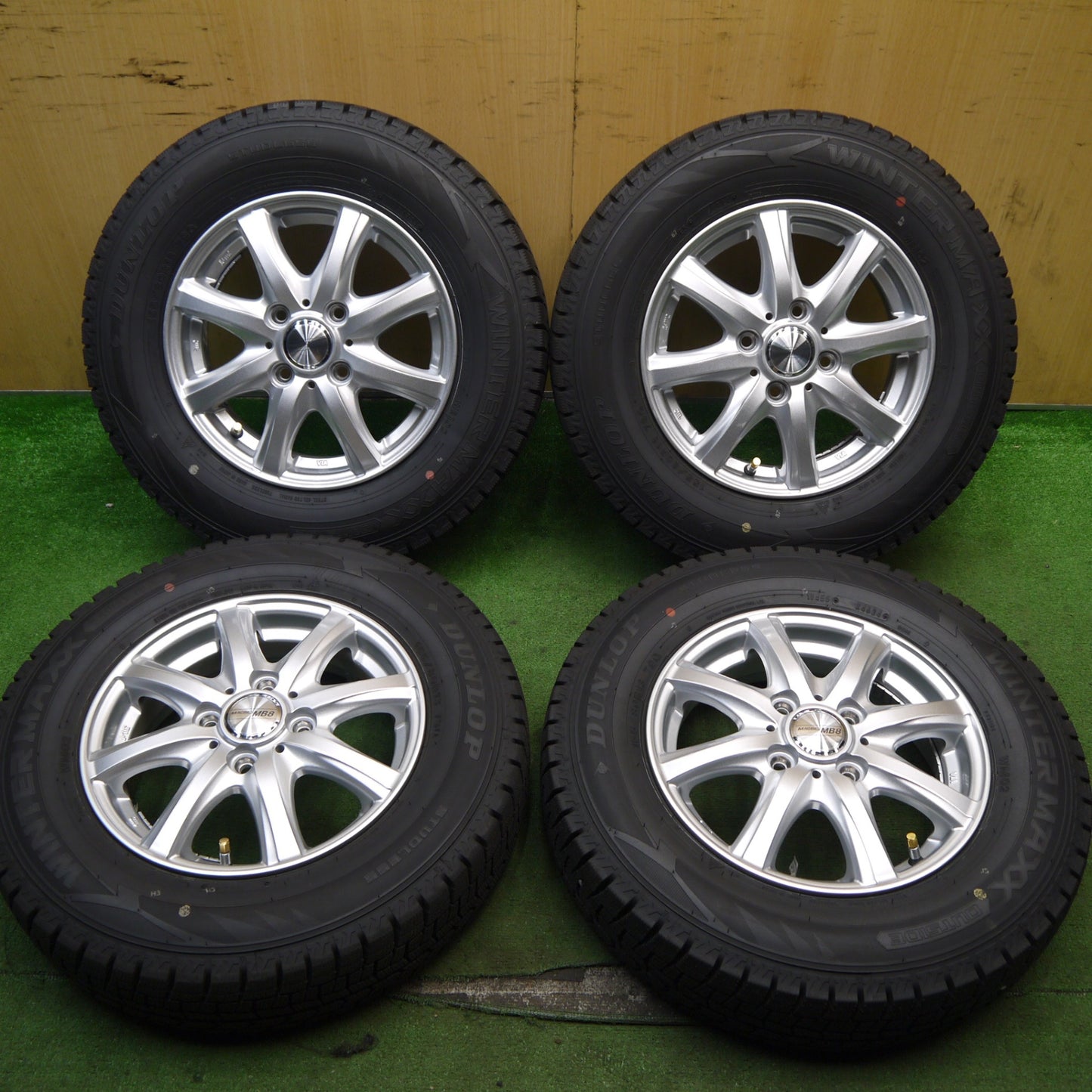 バリ溝!24年!キレイ!ほぼ10分★スタッドレス 155/80R13 ダンロップ ウインターマックス WM02 MACBES MB8 マクベス 13インチ PCD100/4H★5052709Hス