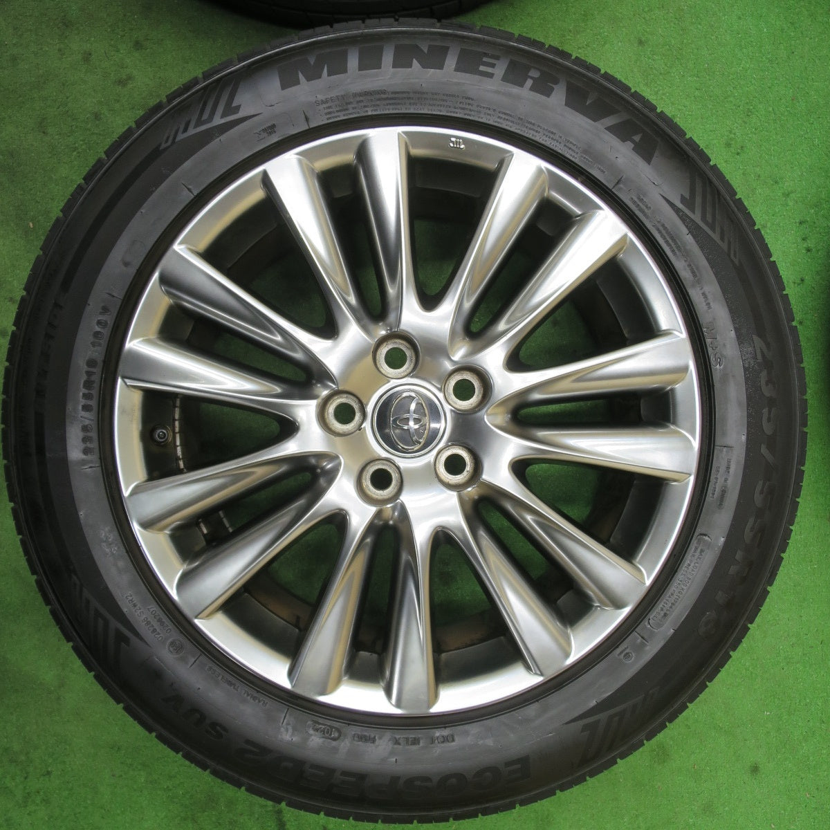 バリ溝!22年!キレイ!9分★トヨタ 60系 ハリアー プレミアム 純正 235/55R18 ミネルバ ECOSPEED2 SUV 18インチ PCD114.3/5H★5062301TTノ