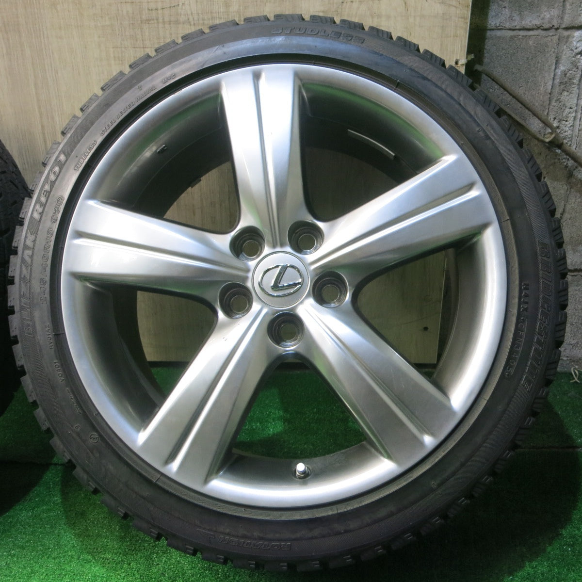 センサー付!キレイ★レクサス GS 純正 245/40R18 スタッドレス ブリヂストン ブリザック REVO1 18インチ PCD114.3/5H★5051602NJス