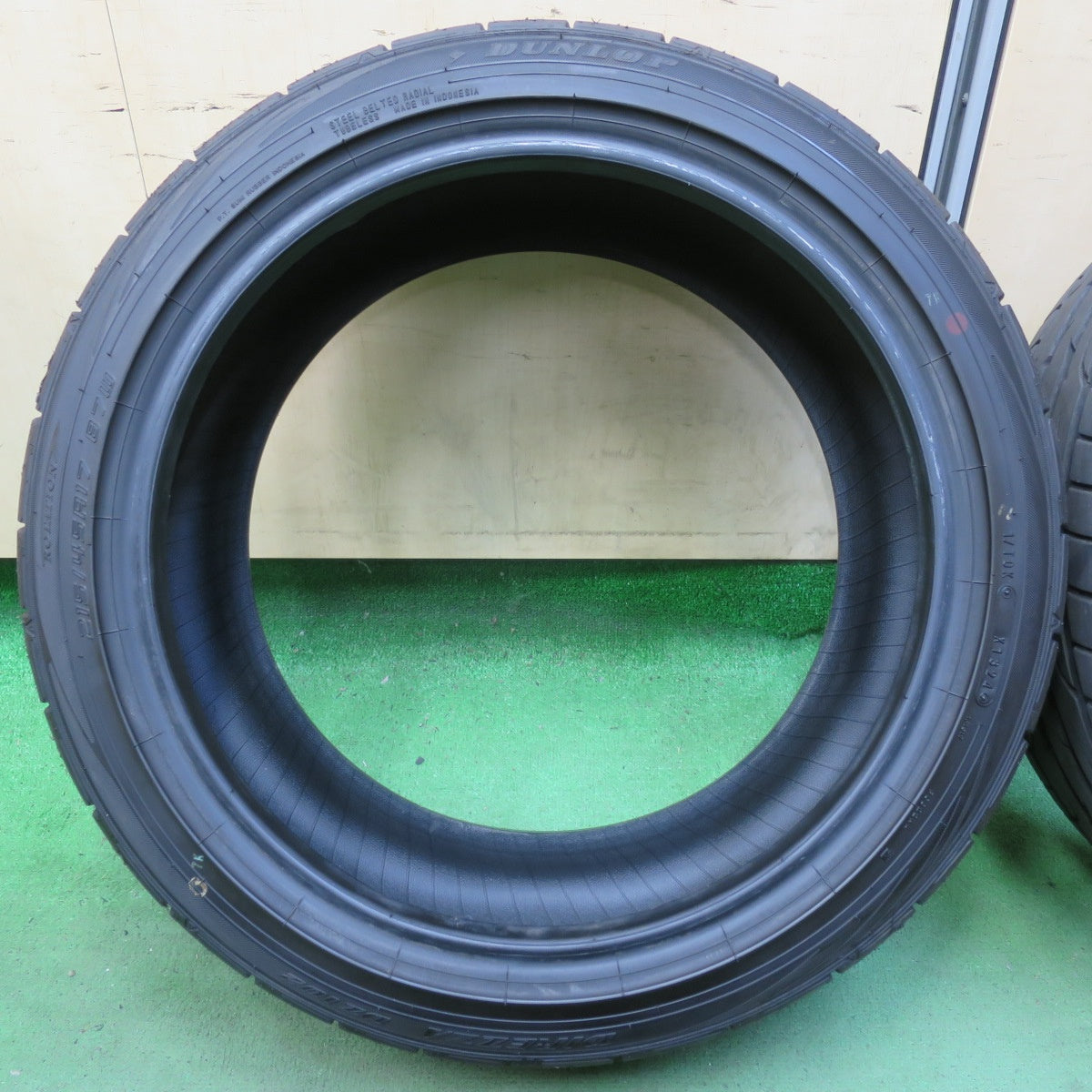バリ溝!24年!9.5分以上★215/45R17 ダンロップ ディレッツァ DZ102 DIREZZA タイヤ 17インチ プリウス カローラ スポーツ 等★5072206イノタ