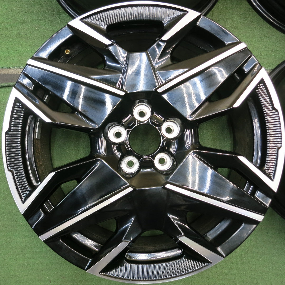 新車外し★プジョー 3008 純正 ホイール 19インチ 7.5J×19 PCD108/5H★5092506HAホ