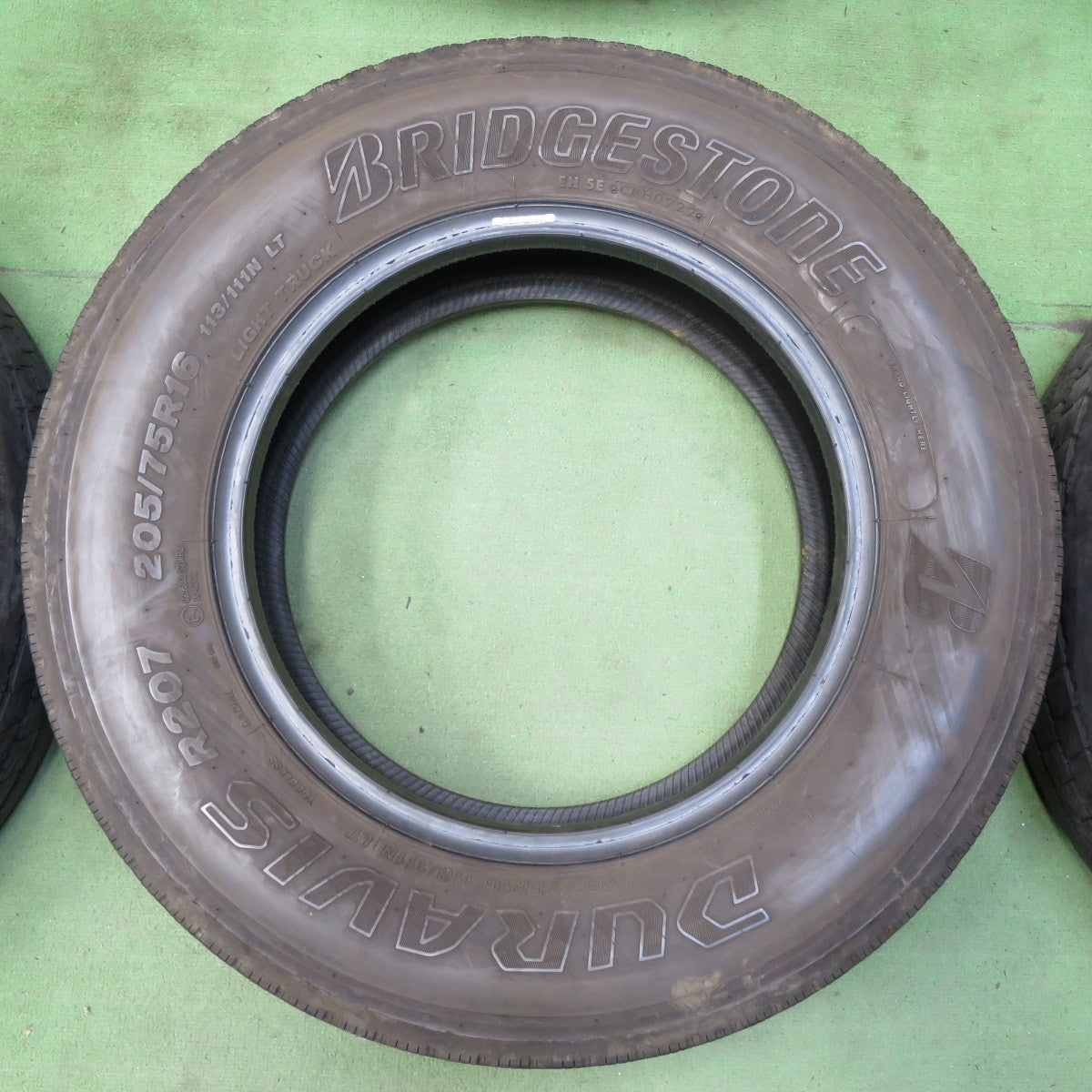 バリ溝!22年!9分!6本★トラック タイヤ 205/75R16 113/111N ブリヂストン デュラビス R207 DURAVIS 16インチ★5061506イノタ