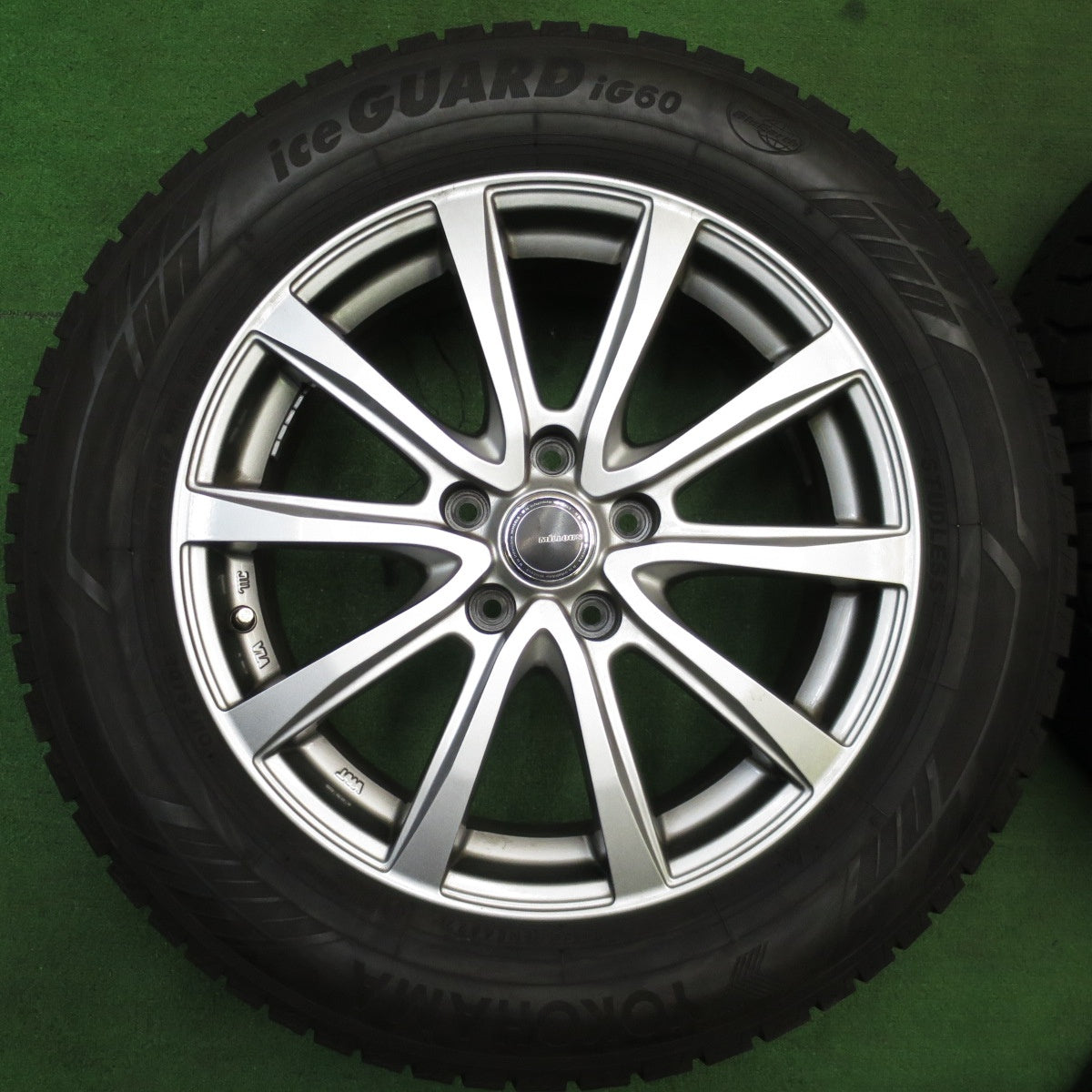 バリ溝!22年!キレイ!ほぼ10分★スタッドレス 225/60R17 ヨコハマ アイスガード iG60 MiLLOUS ミルアス 17インチ PCD114.3/5H★5051901NJス