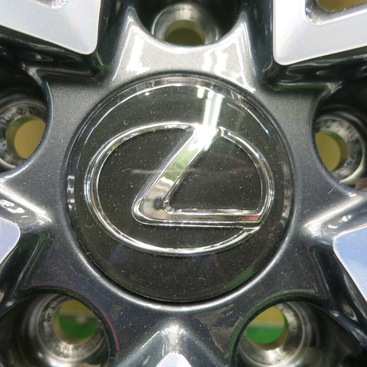 タイヤほぼ未使用!24年!キレイ!センサー付★レクサス NX バージョンL 純正 235/50R20 スタッドレス ミシュラン X-ICE SNOW SUV ZP 20インチ PCD114.3/5H★5050212HAス