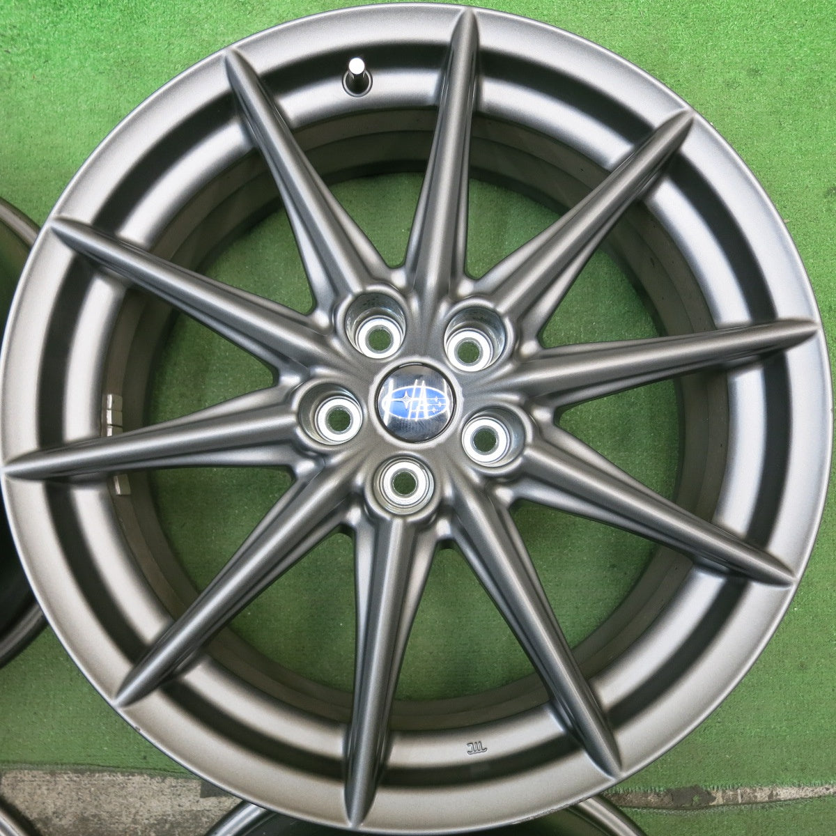 キレイ!付属品付き★スバル BRZ ZD8 トヨタ 86 純正 ホイール 18インチ 18×7.5J PCD100/5H★5082308HAホ