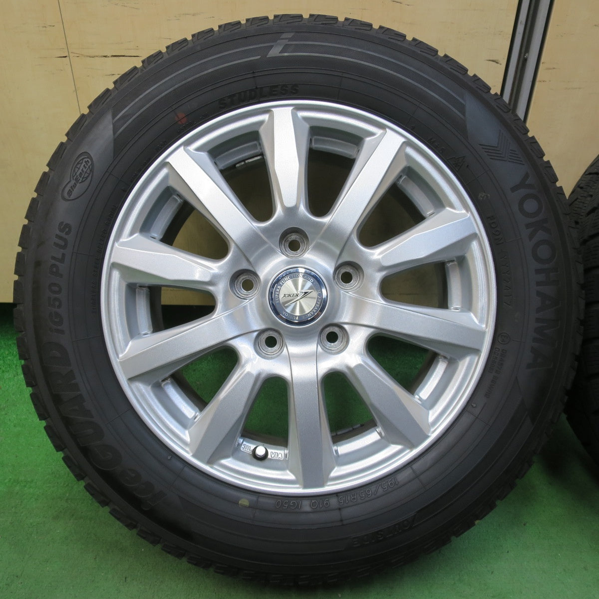 キレイ★スタッドレス 195/65R15 ヨコハマ アイスガード iG50 プラス JOKER ジョーカー 15インチ PCD114.3/5H★5042405イス