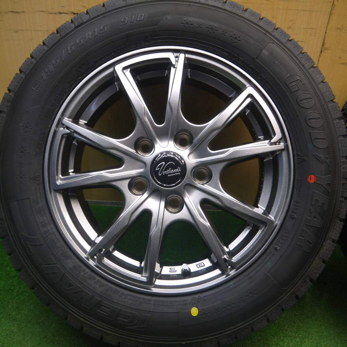 未使用!24年★スタッドレス 195/65R15 グッドイヤー アイスナビ7 Verthandi ヴェルザンディ ヴェルサンディ 15インチ PCD114.3/5H★5020504Hス