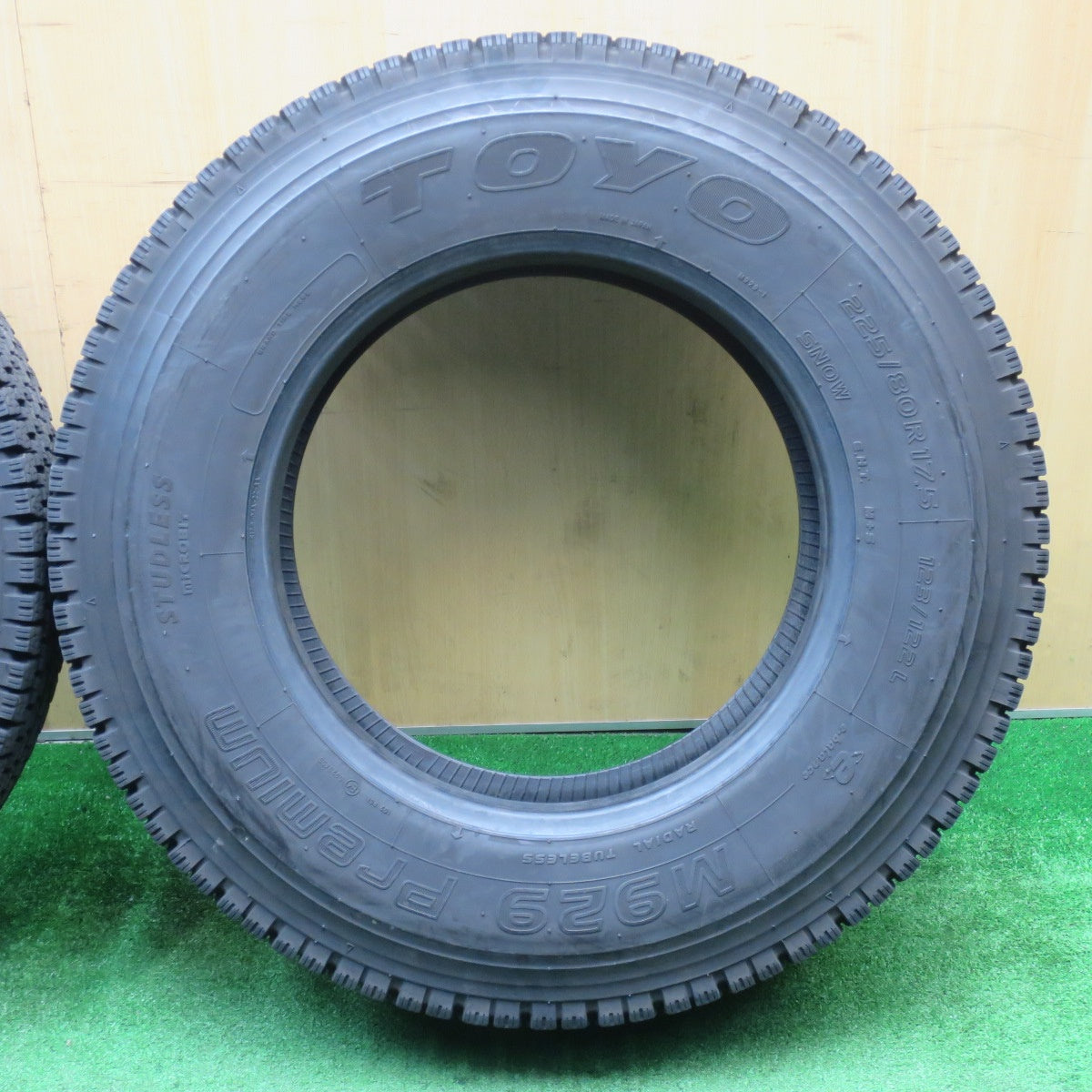 4本価格!22年★トラック タイヤ 225/80R17.5 123/122L スタッドレス トーヨー M929 Premium 17.5インチ★5110901NJスタ