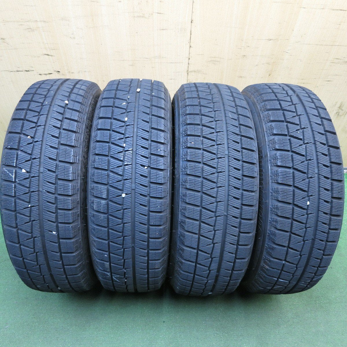 バリ溝!20年!9.5分★スタッドレス 195/65R15 ブリヂストン アイスパートナー2 15インチ プリウス セレナ等★4020901KKスタ