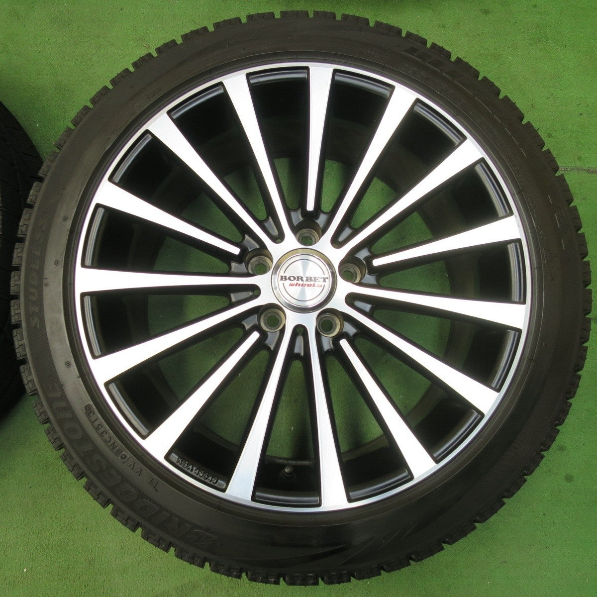 バリ溝!キレイ!9.5分★ワーゲン 等 BORBET 235/45R18 スタッドレス ブリヂストン ブリザック VRX 18インチ ボルベット PCD112/5H★5022103イス