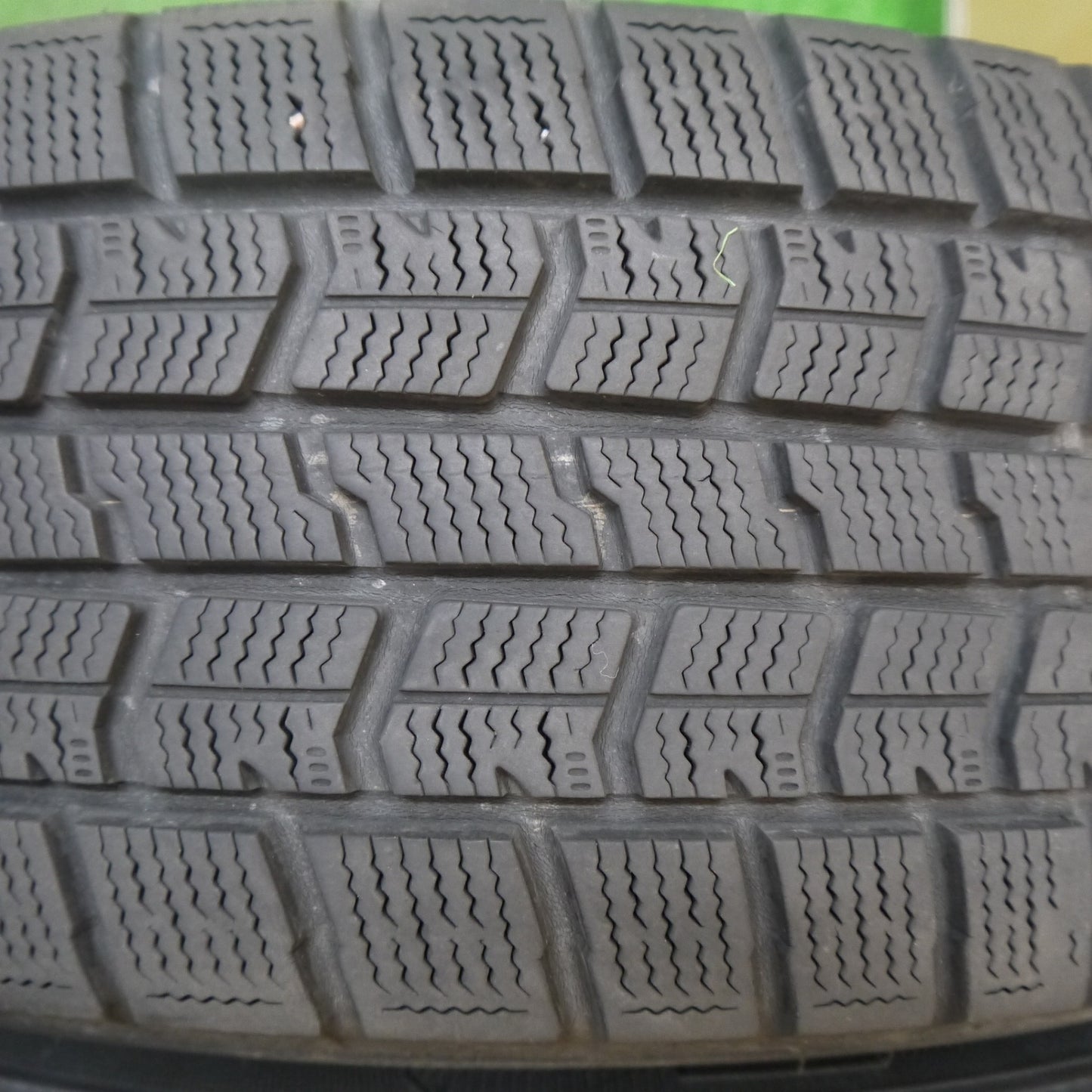 バリ溝!21年!8.5分★スタッドレス 205/65R16 グッドイヤー アイスナビ7 ravrion RS01 ラブリオン 16インチ PCD114.3/5H★5041604Hス