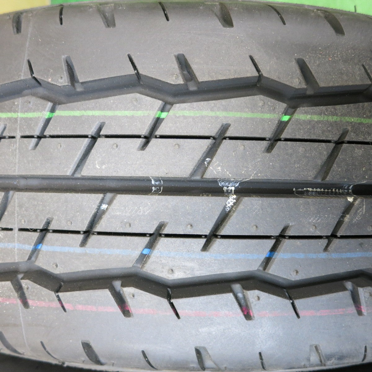 新車外し!22年★トヨタ 200系 ハイエース 純正 スチール 195/80R15 107/105N ダンロップ SP175N 15インチ PCD139.7/6H★5062108HAノ