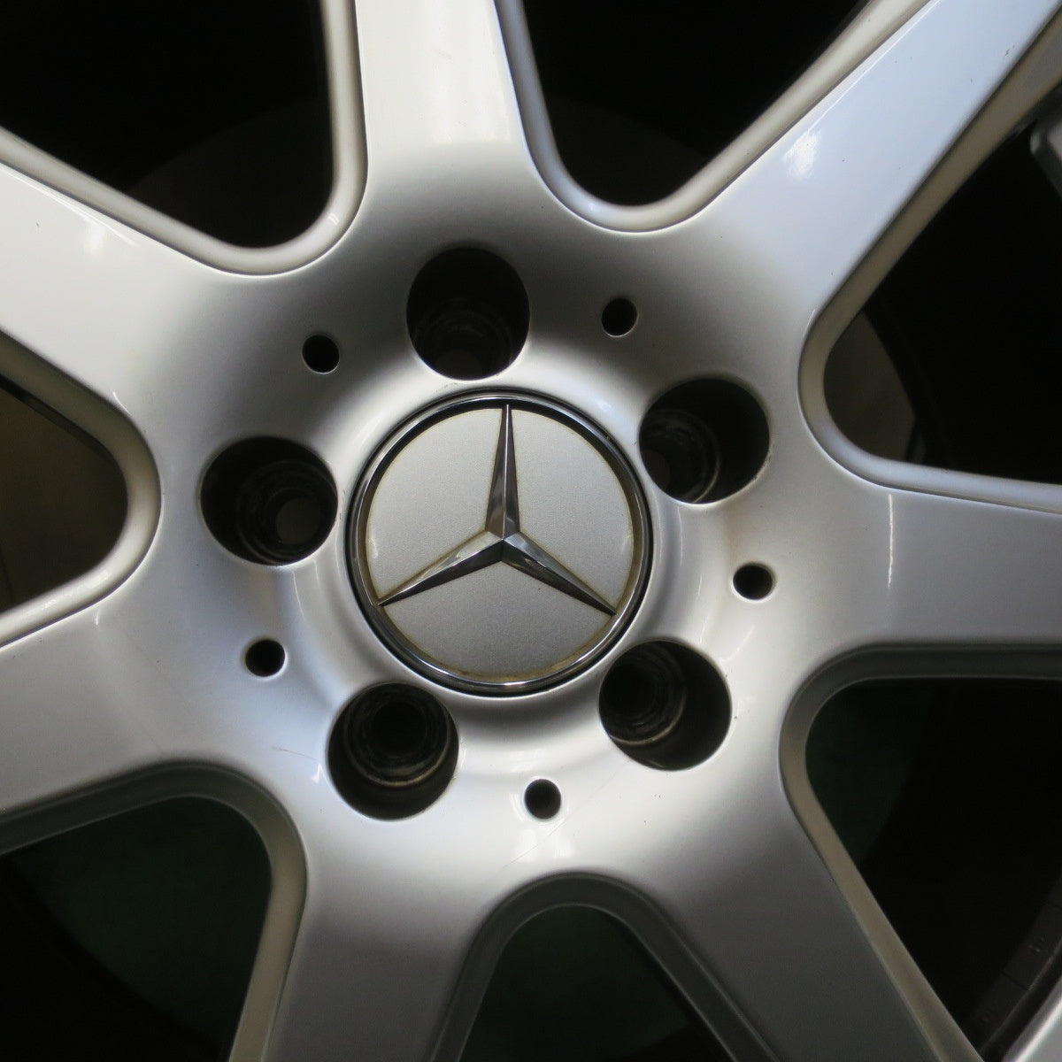 バリ溝!21年!9.5分★ベンツ 等 245/45R18 スタッドレス グッドイヤー アイスナビ8 社外 アルミ 18インチ PCD112/5H★5090613イス