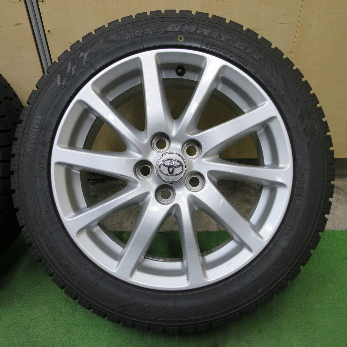 バリ溝!23年!キレイ!ほぼ10分◎トヨタ アリオン プレミオ 純正 195/55R16 スタッドレス トーヨー ガリット GIZ 16インチ PCD100/5H◎6101603NGス
